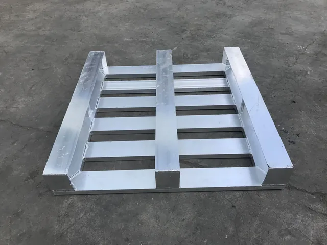 铝托盘
